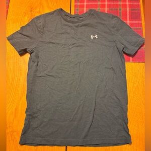 Boys YL Under Armour TShirt